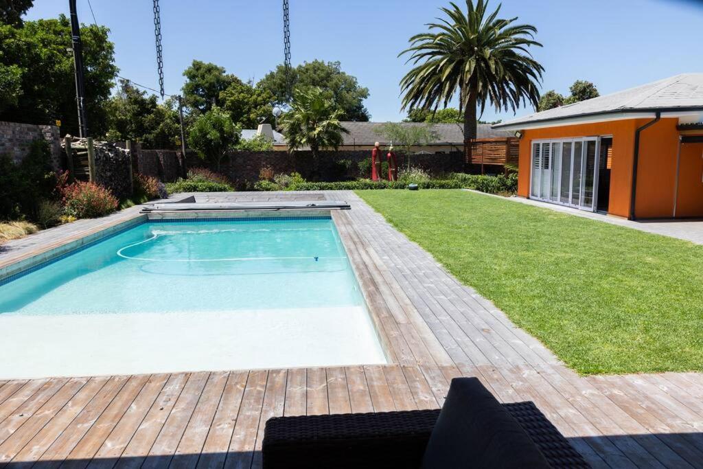 Garten Wohnung Mit Pool, 2 Schlafzimmer Kapské Město Exteriér fotografie